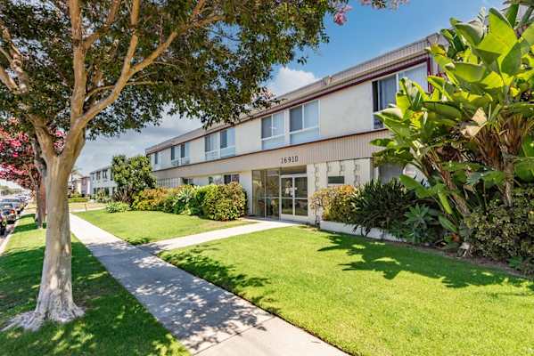 College Manor property